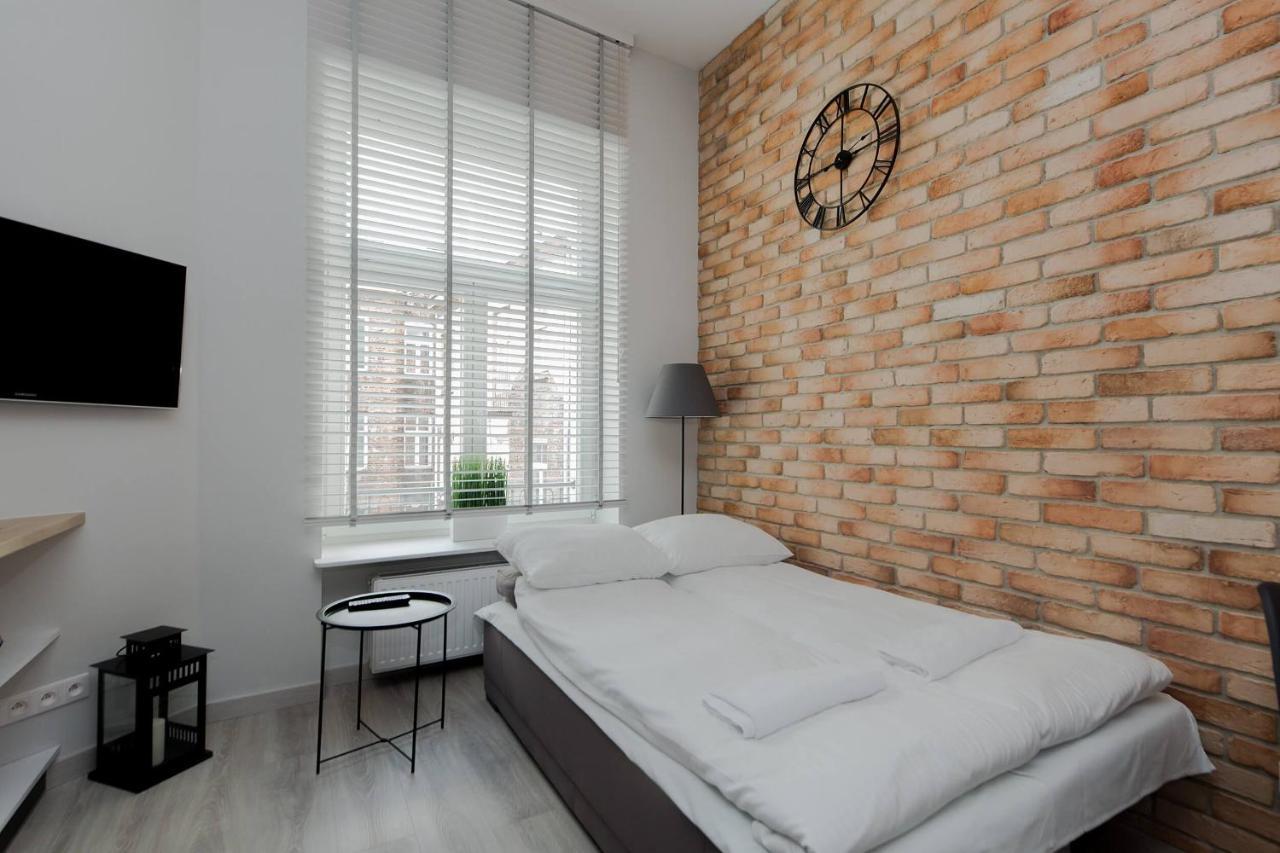 4 Eco Apart Chateau Jagiellonska 22 Warszawa Old Town Exterior foto